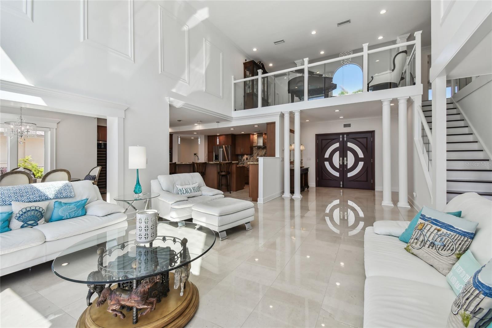 2233 DONATO DR, BELLEAIR BEACH, FL, 33786