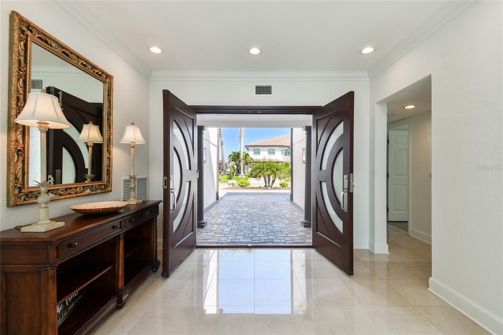 2233 DONATO DR, BELLEAIR BEACH, FL, 33786