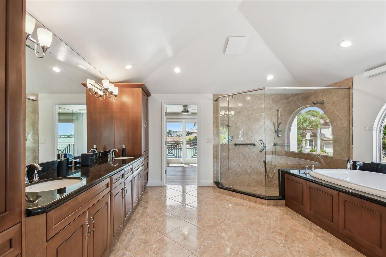 2233 DONATO DR, BELLEAIR BEACH, FL, 33786