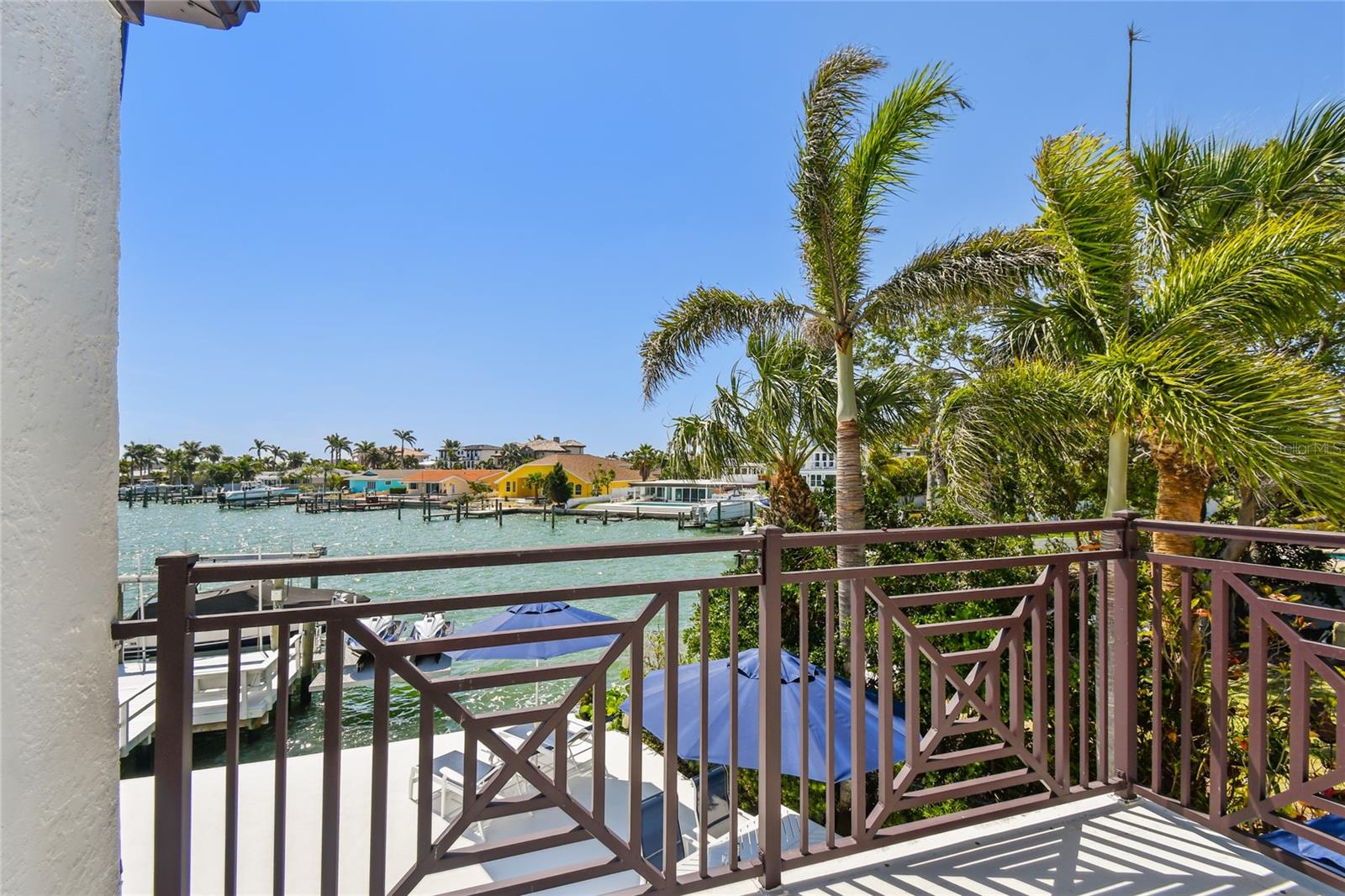 2233 DONATO DR, BELLEAIR BEACH, FL, 33786