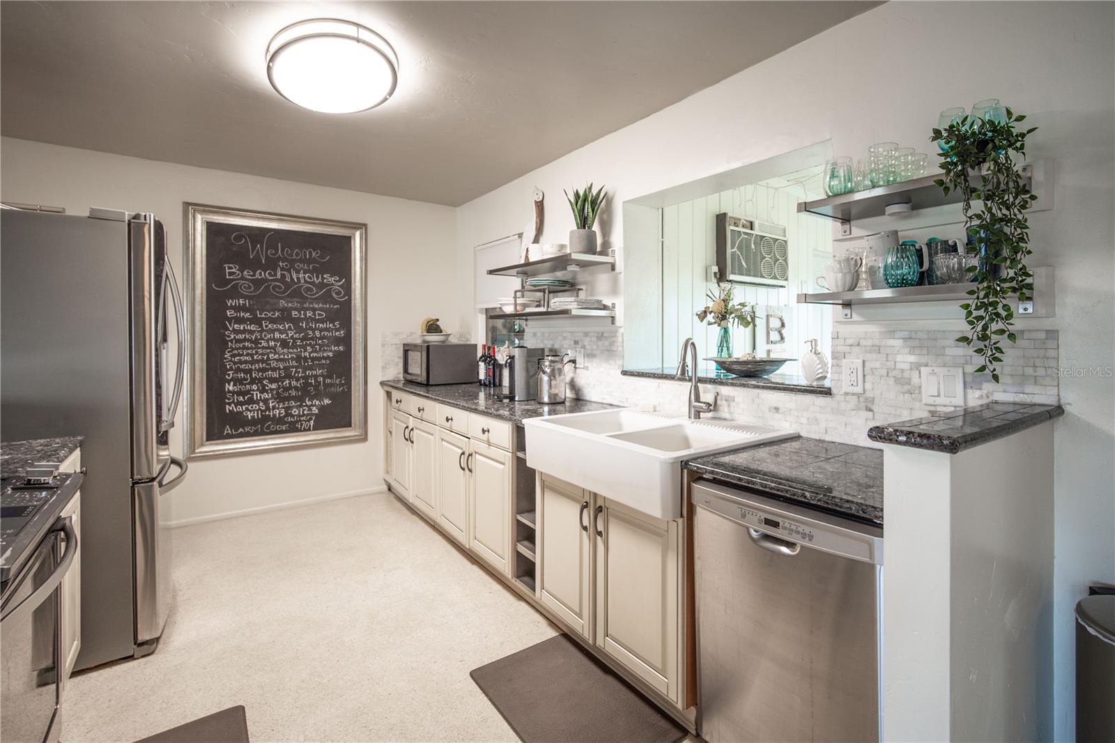 512 SHAMROCK BLVD, VENICE, FL, 34293