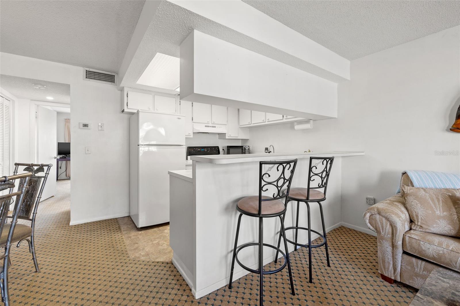 9755 HARRELL AVE #101, TREASURE ISLAND, FL, 33706