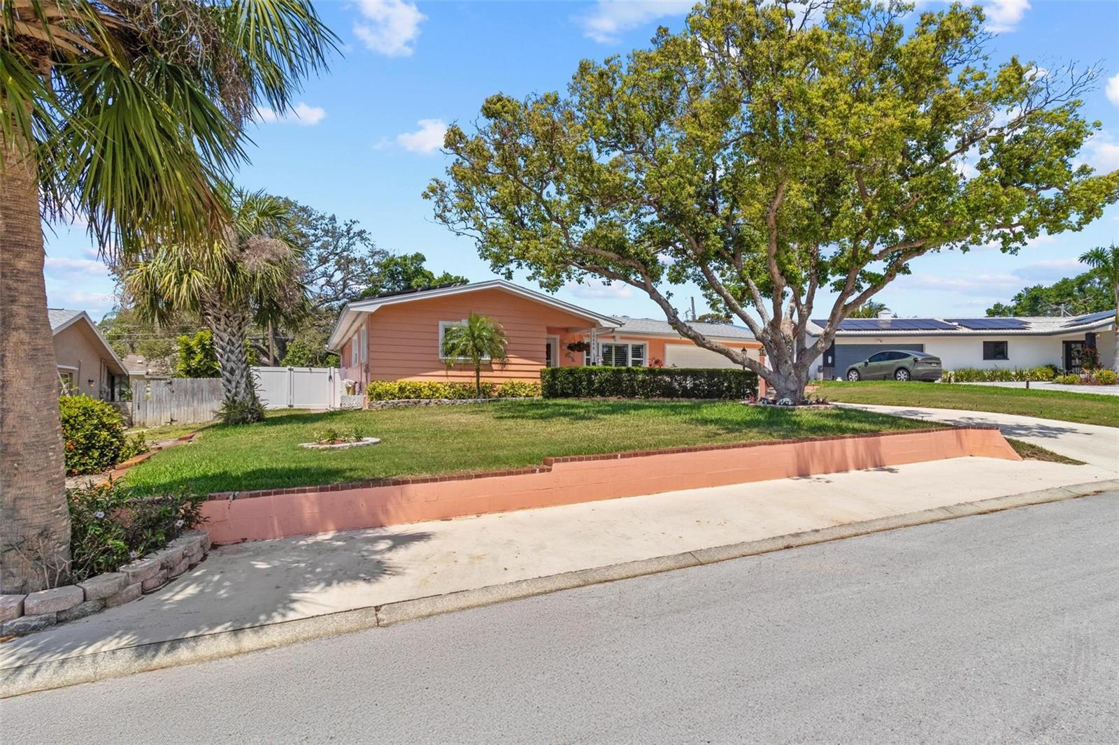 10448 HETRICK CIR W, LARGO, FL, 33774