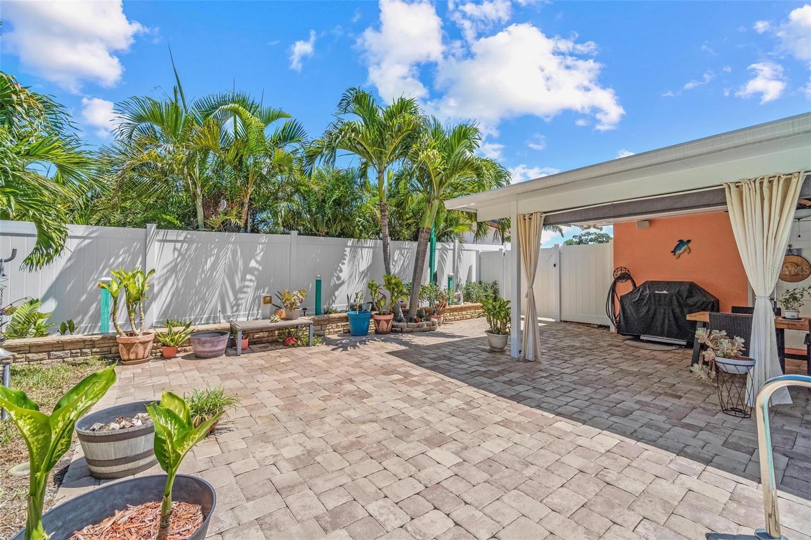 10448 HETRICK CIR W, LARGO, FL, 33774