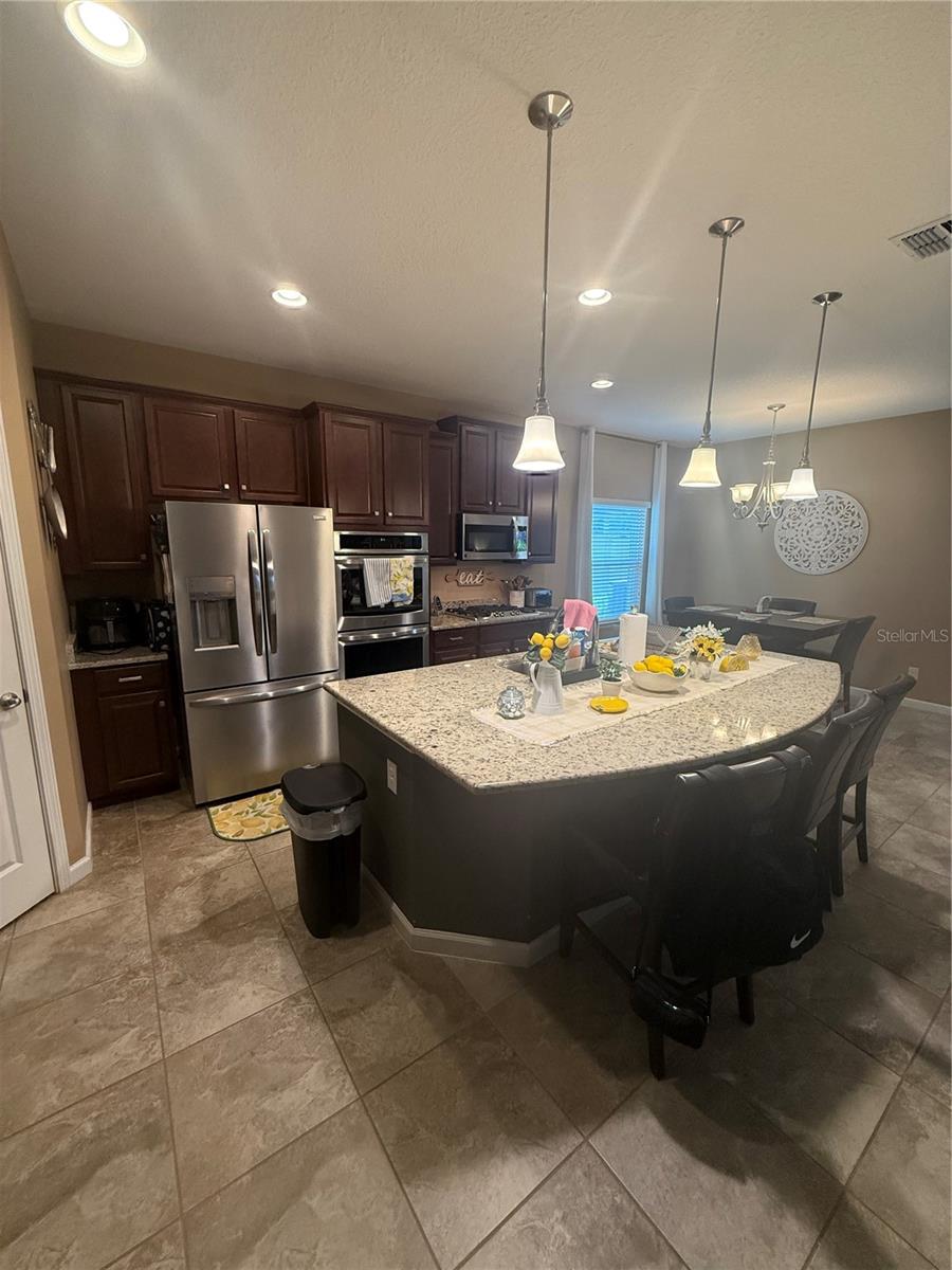 2504 CAVENDER CREEK RD, MINNEOLA, FL, 34715