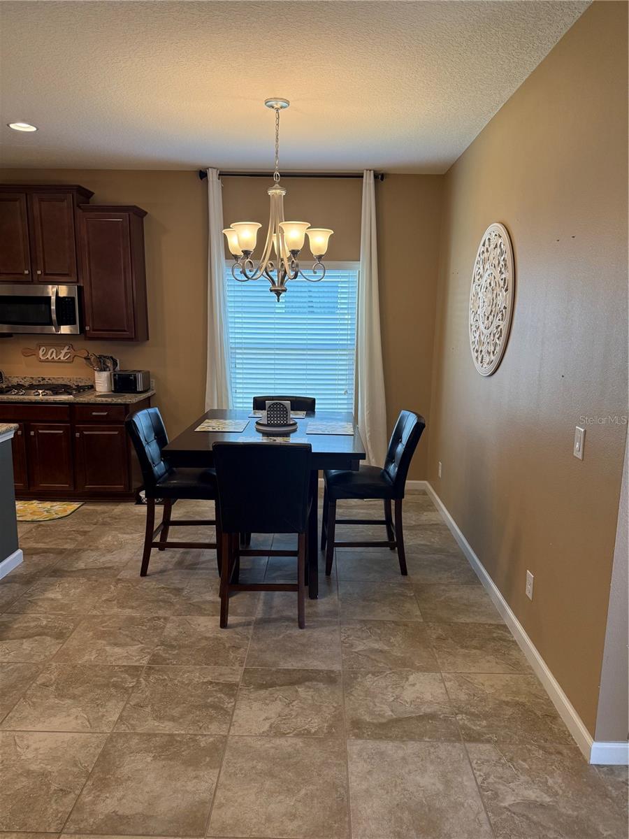 2504 CAVENDER CREEK RD, MINNEOLA, FL, 34715