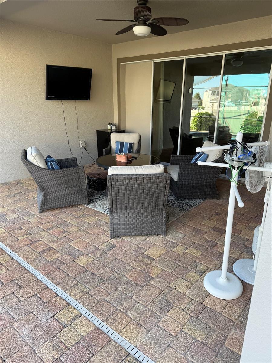 2504 CAVENDER CREEK RD, MINNEOLA, FL, 34715