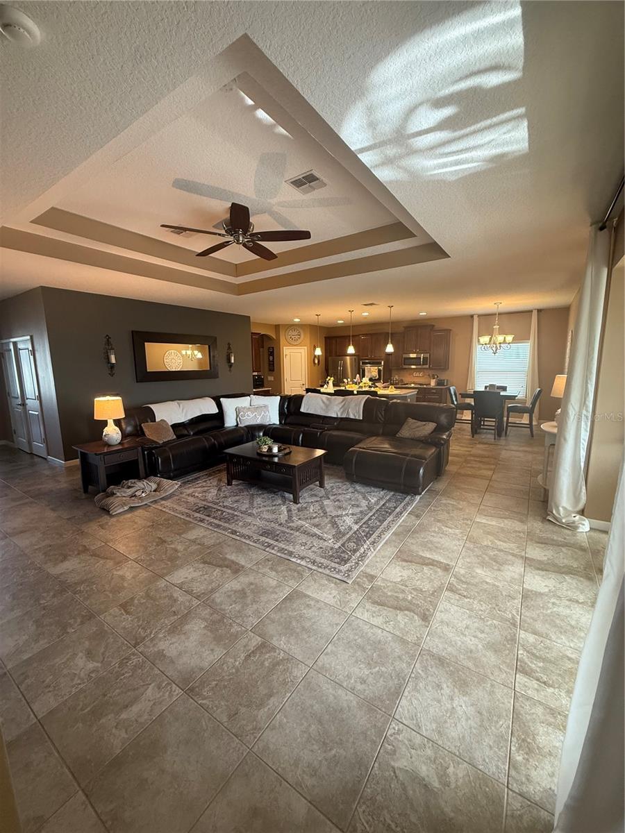 2504 CAVENDER CREEK RD, MINNEOLA, FL, 34715