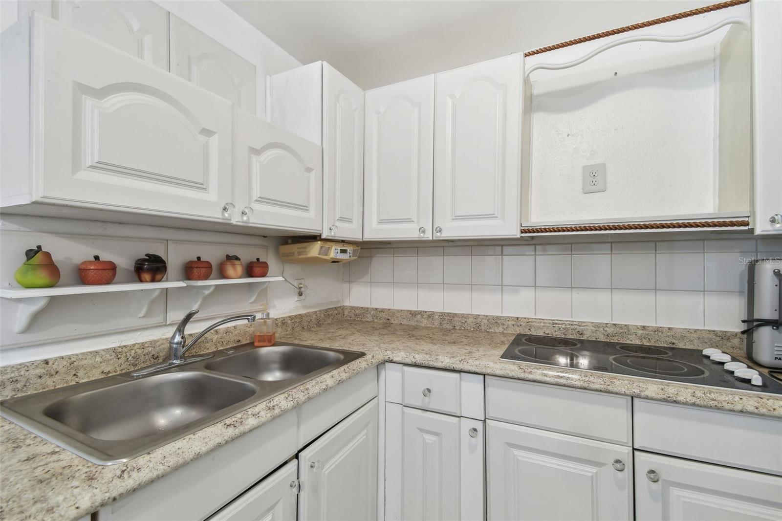 6914 N OLA AVE, TAMPA, FL, 33604