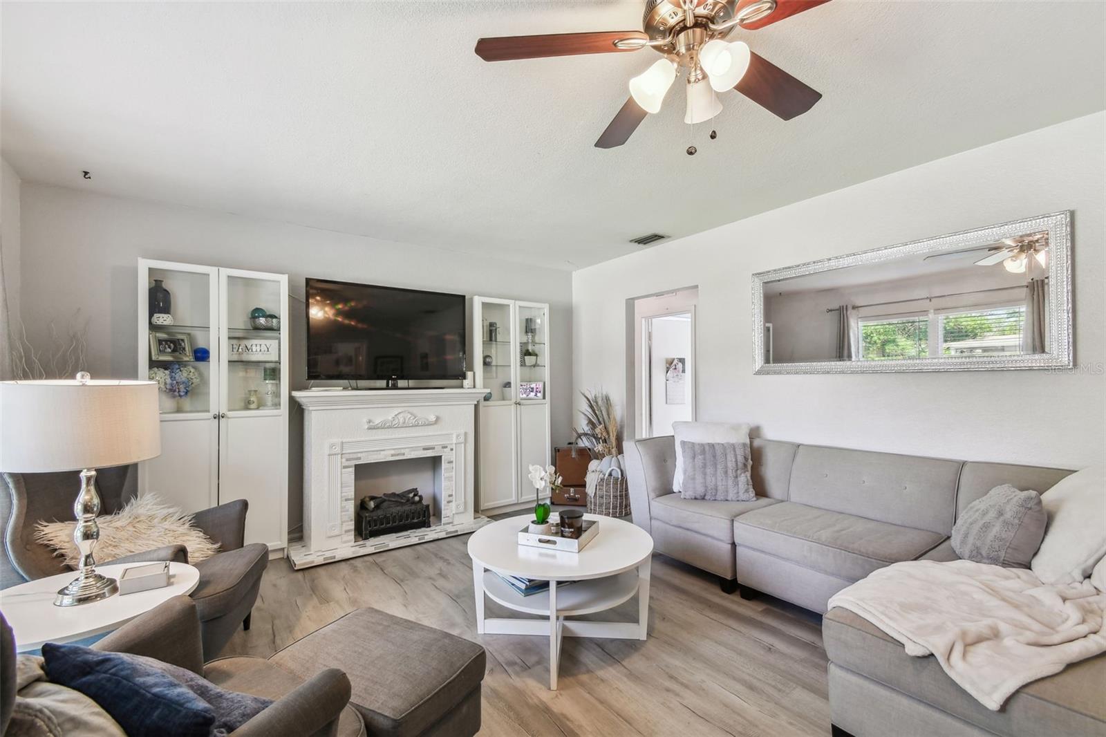 6914 N OLA AVE, TAMPA, FL, 33604