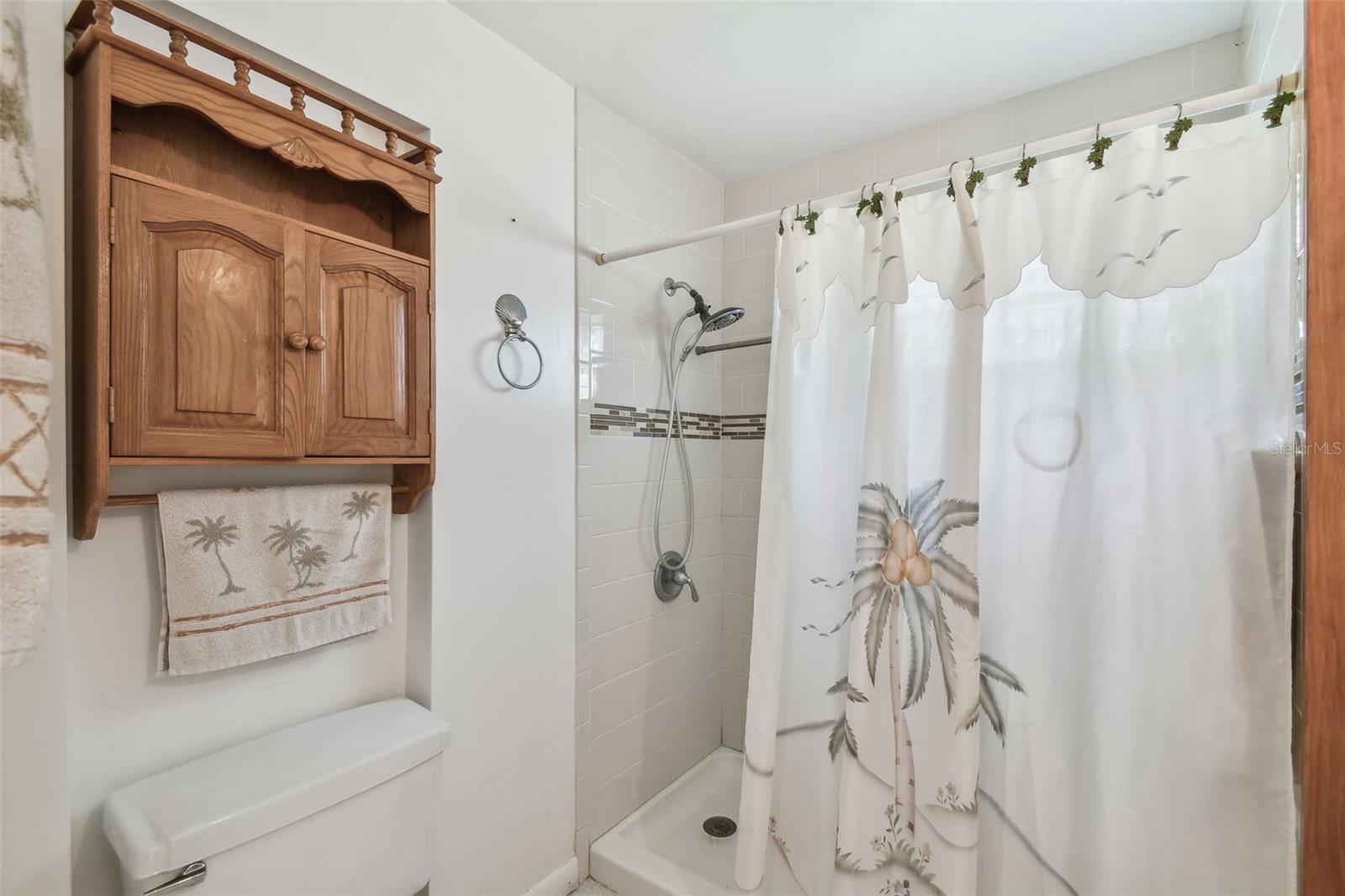 6914 N OLA AVE, TAMPA, FL, 33604