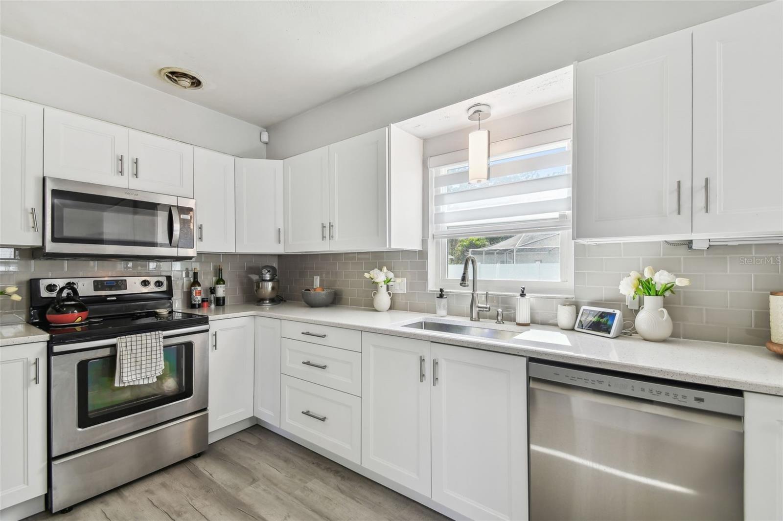 6914 N OLA AVE, TAMPA, FL, 33604