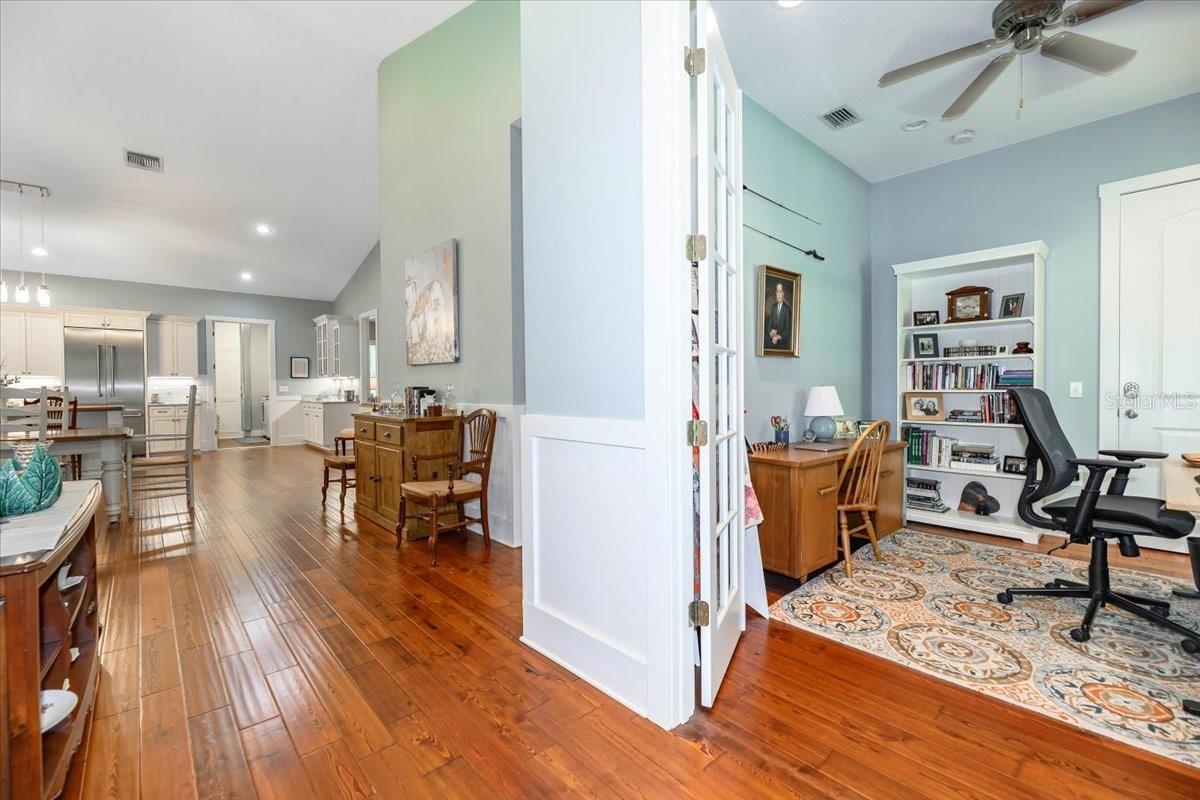 2115 W PIPKIN RD, LAKELAND, FL, 33811