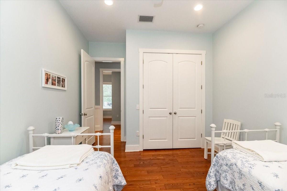2115 W PIPKIN RD, LAKELAND, FL, 33811