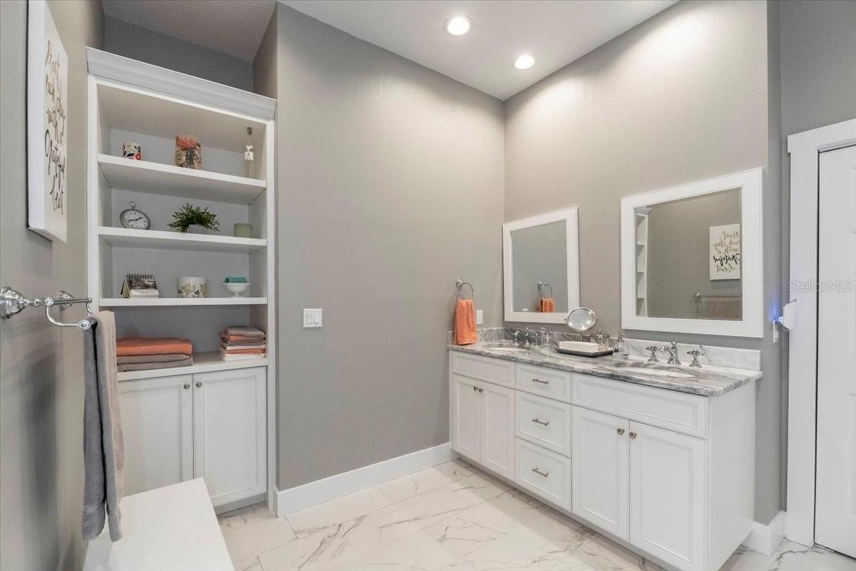2115 W PIPKIN RD, LAKELAND, FL, 33811