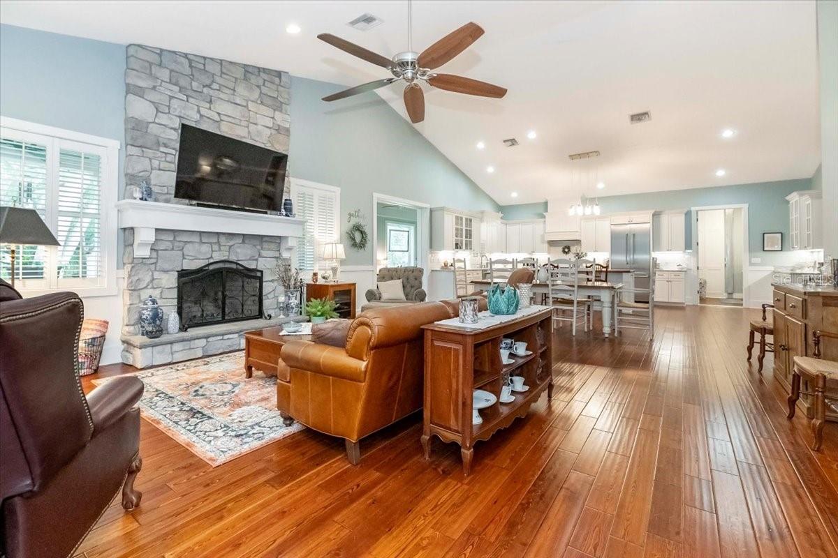 2115 W PIPKIN RD, LAKELAND, FL, 33811