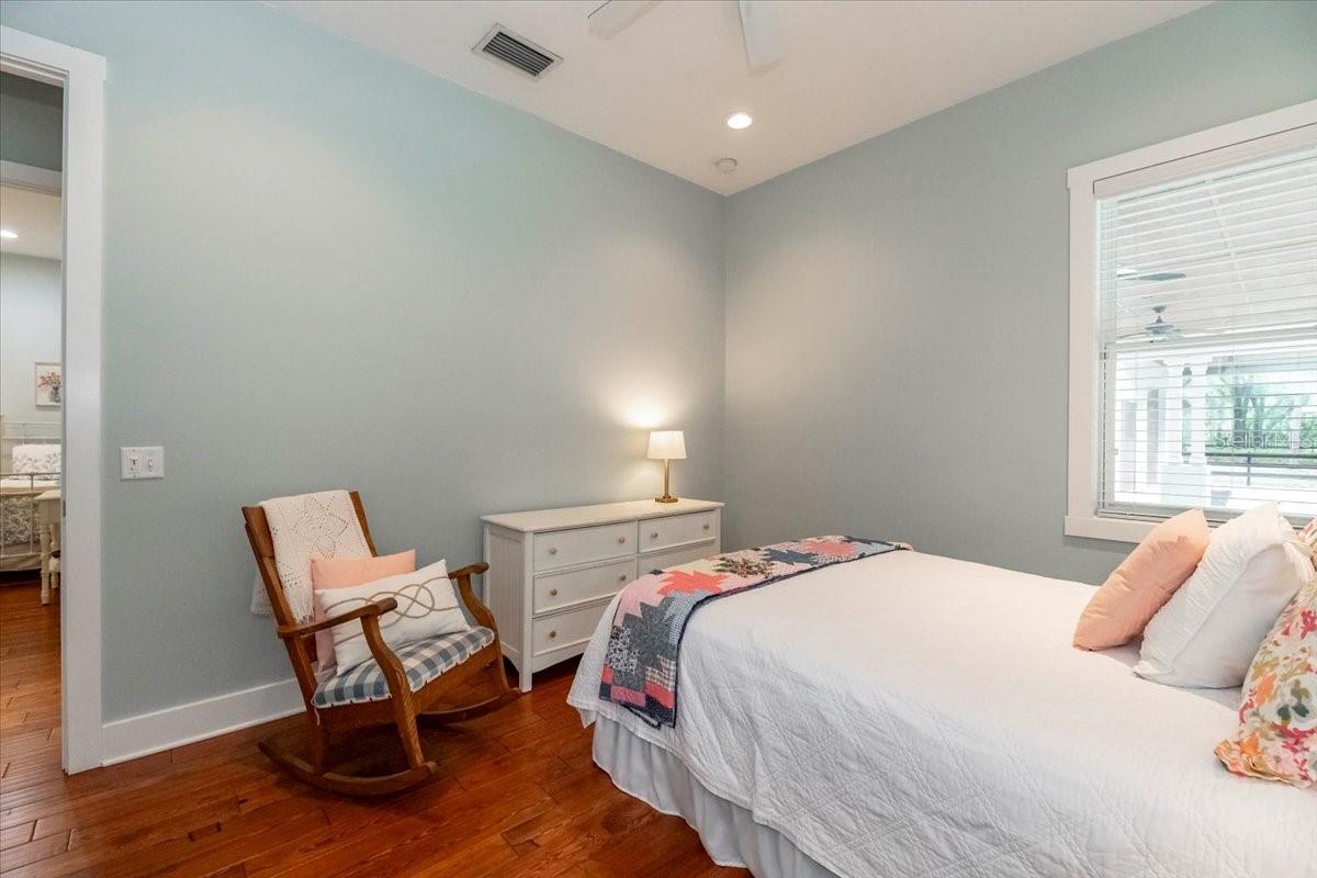 2115 W PIPKIN RD, LAKELAND, FL, 33811