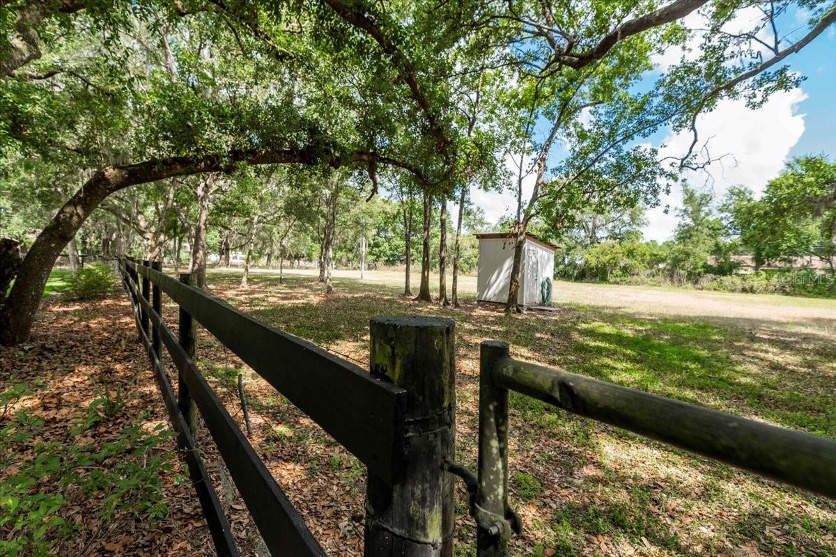 2115 W PIPKIN RD, LAKELAND, FL, 33811