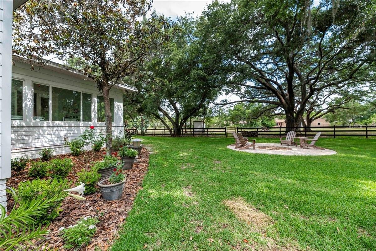 2115 W PIPKIN RD, LAKELAND, FL, 33811
