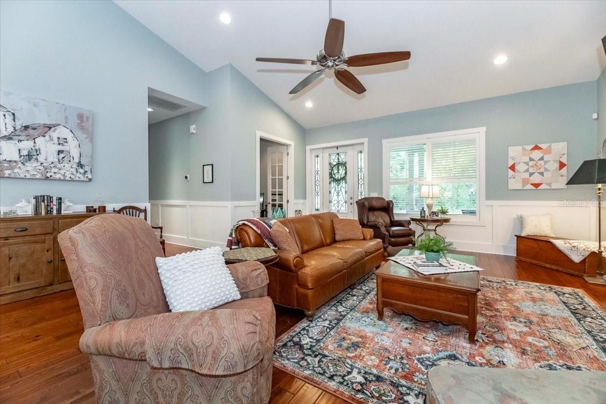2115 W PIPKIN RD, LAKELAND, FL, 33811