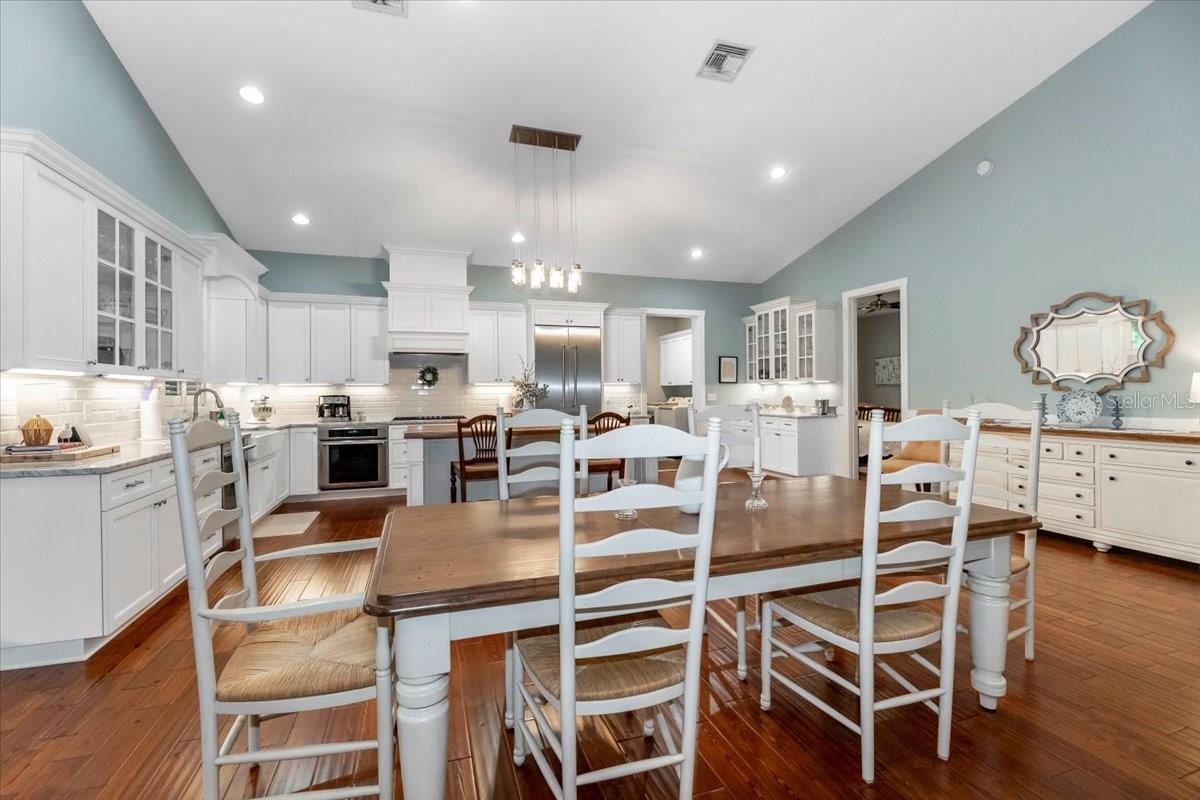 2115 W PIPKIN RD, LAKELAND, FL, 33811