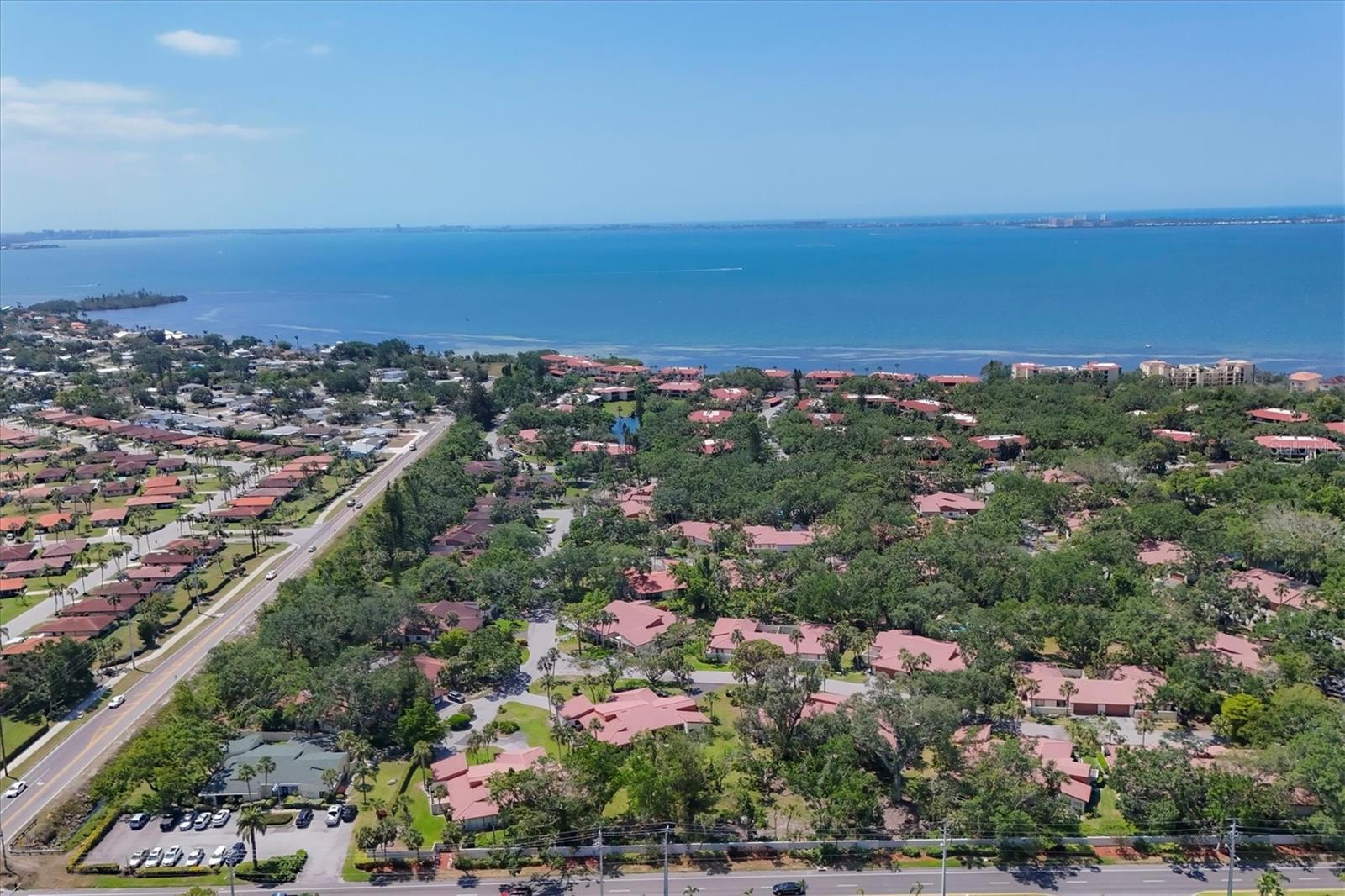 6304 PELICAN DR, BRADENTON, FL, 34210