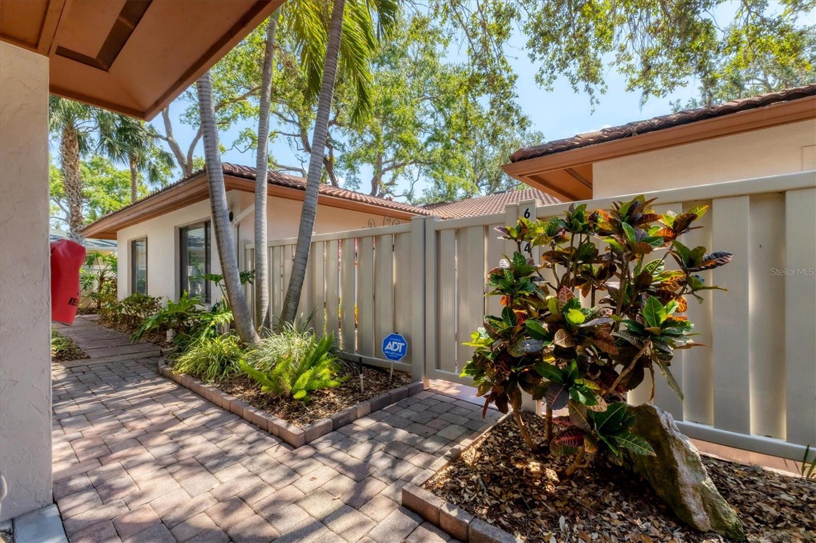 6304 PELICAN DR, BRADENTON, FL, 34210