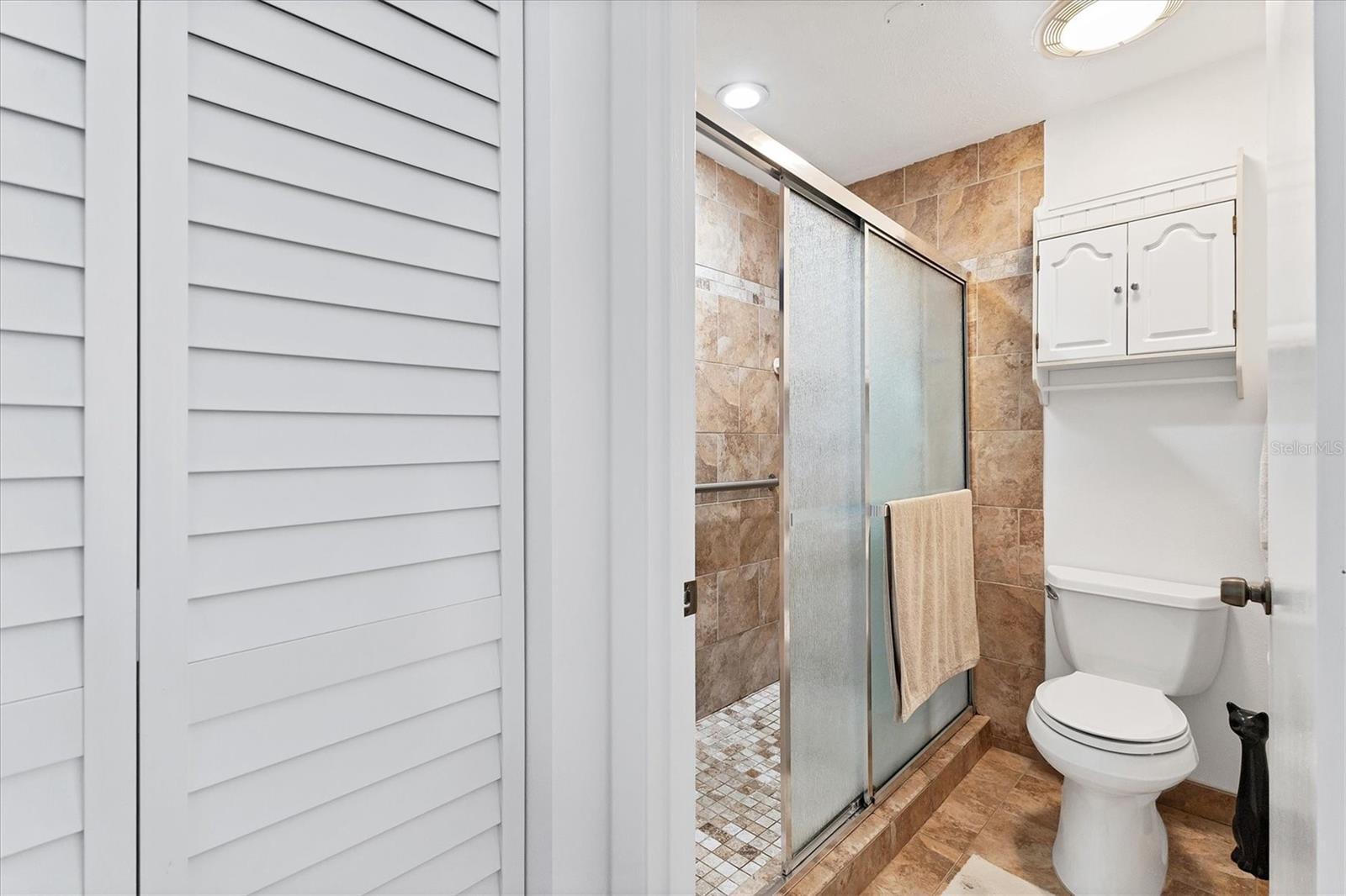 6304 PELICAN DR, BRADENTON, FL, 34210