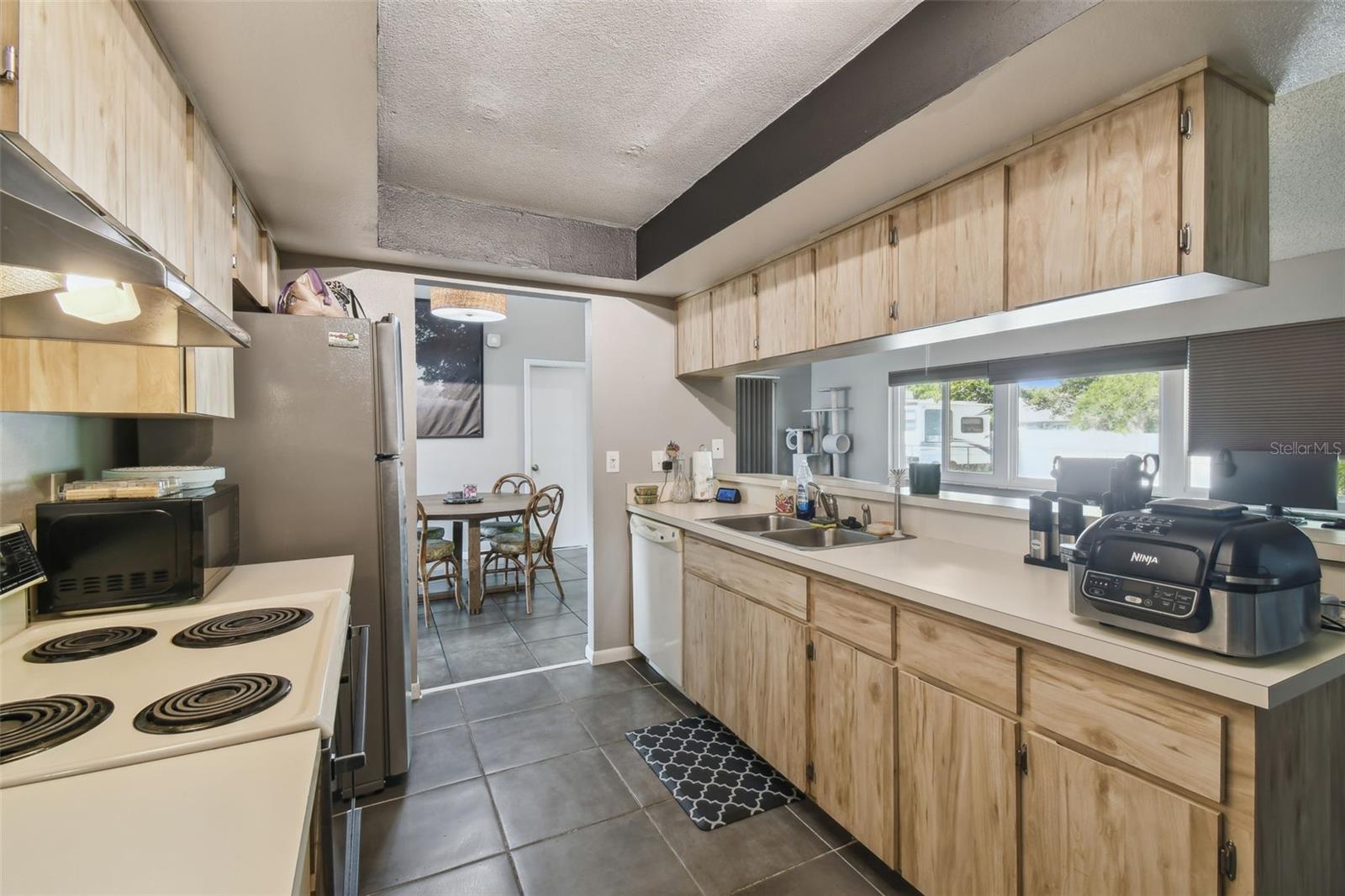 2071 LINWOOD AVE, SPRING HILL, FL, 34608