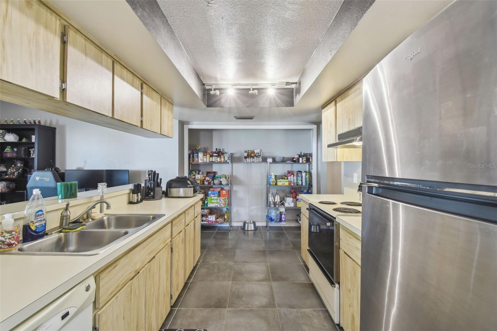 2071 LINWOOD AVE, SPRING HILL, FL, 34608