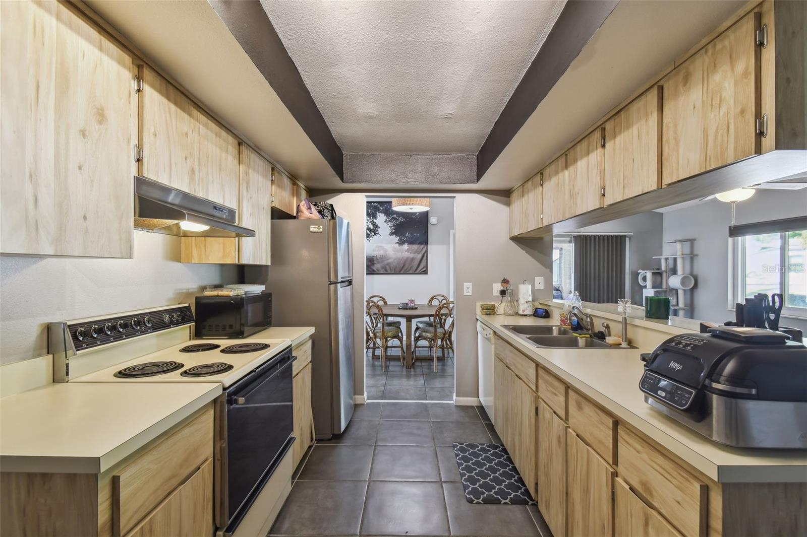 2071 LINWOOD AVE, SPRING HILL, FL, 34608