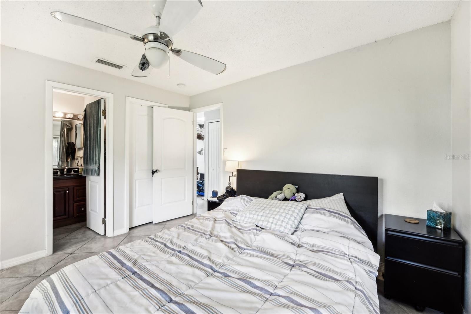 1239 E RIDGEWOOD ST, ORLANDO, FL, 32803