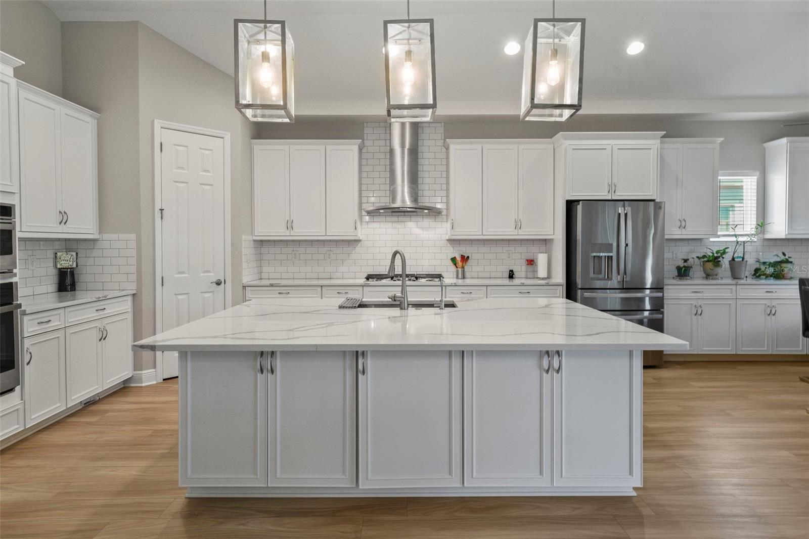 5503 MADRIGAL WAY, APOLLO BEACH, FL, 33572