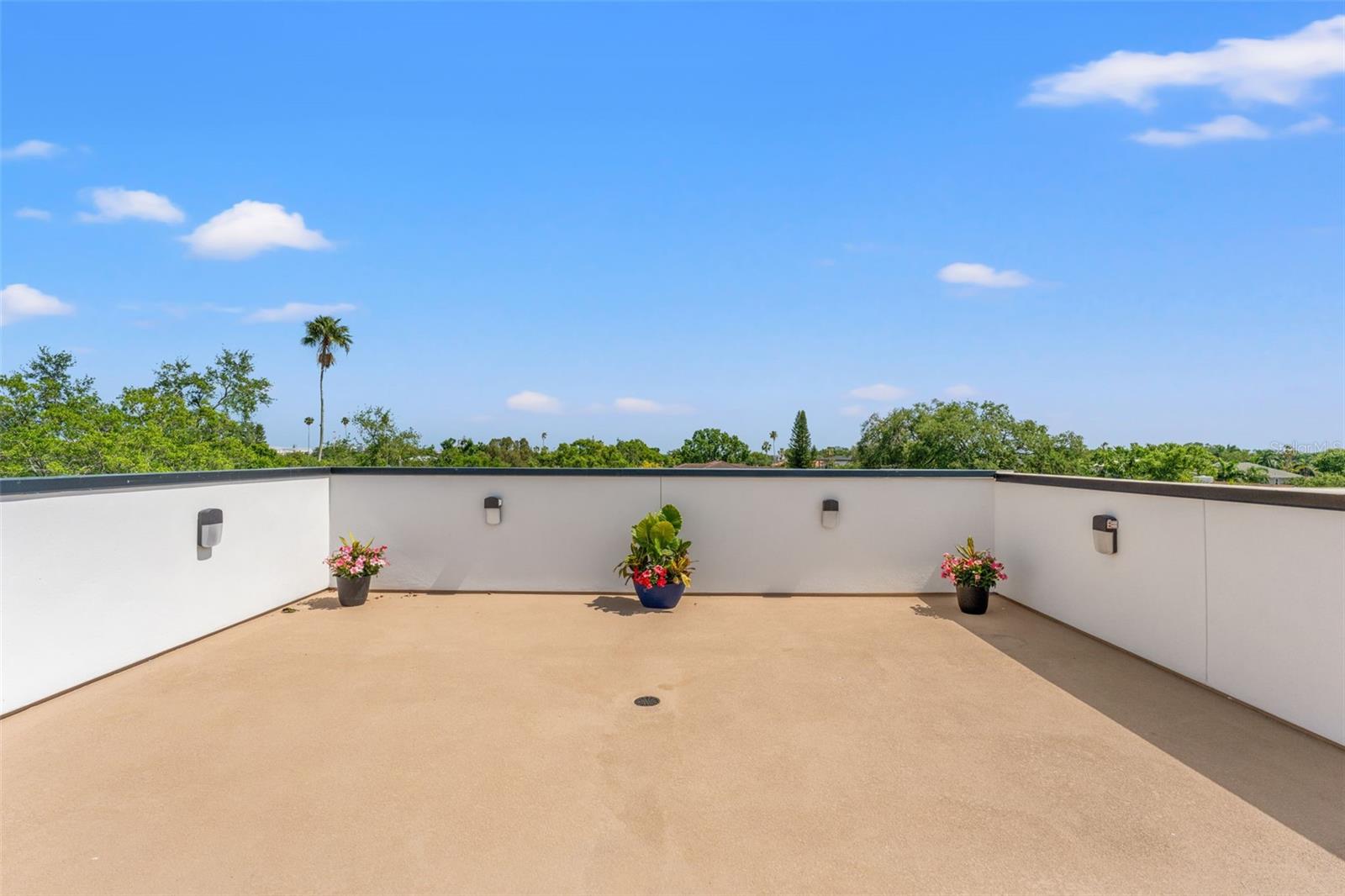 500 E DAVIS BLVD, TAMPA, FL, 33606