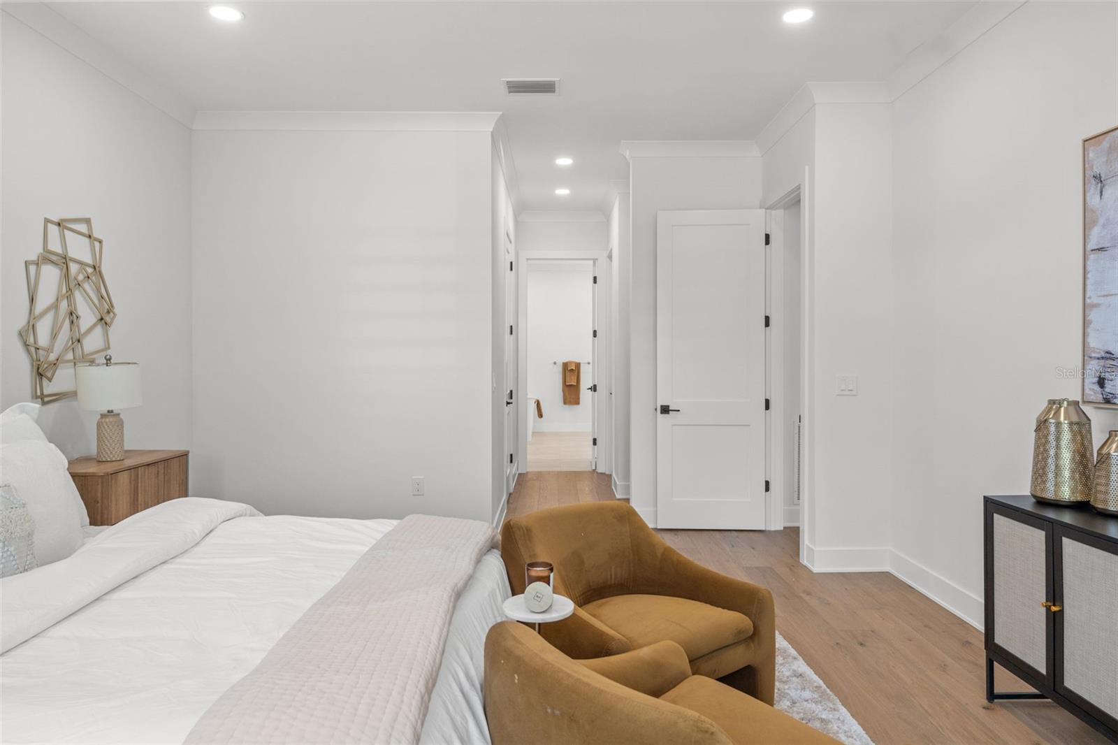 500 E DAVIS BLVD, TAMPA, FL, 33606