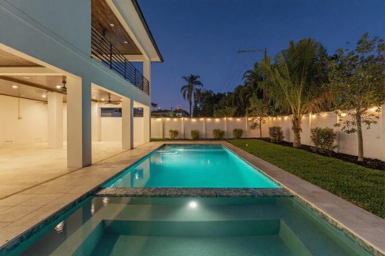 500 E DAVIS BLVD, TAMPA, FL, 33606