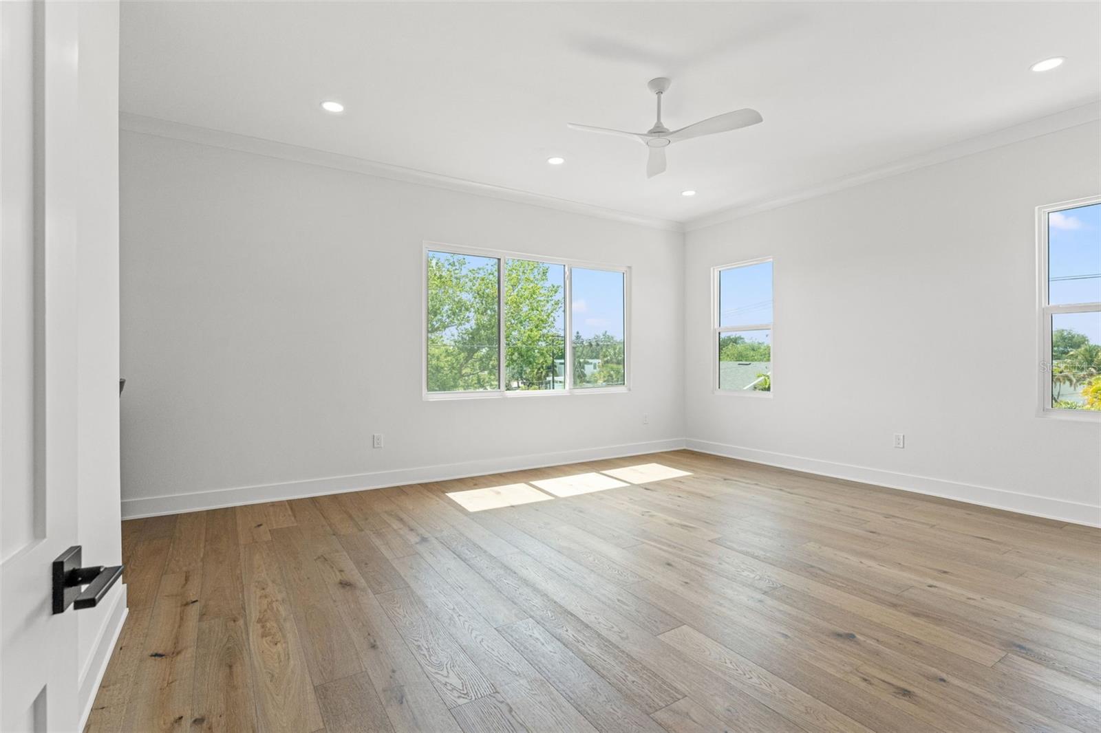 500 E DAVIS BLVD, TAMPA, FL, 33606