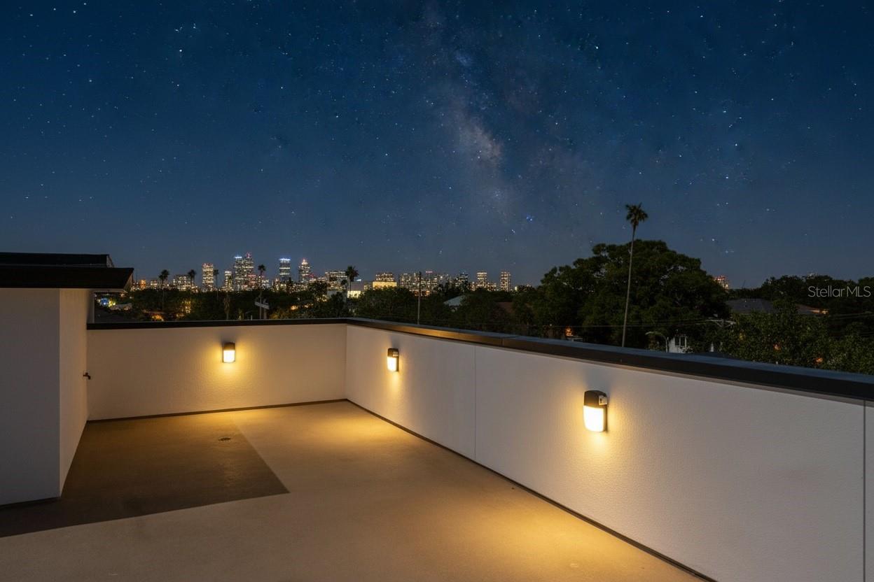 500 E DAVIS BLVD, TAMPA, FL, 33606