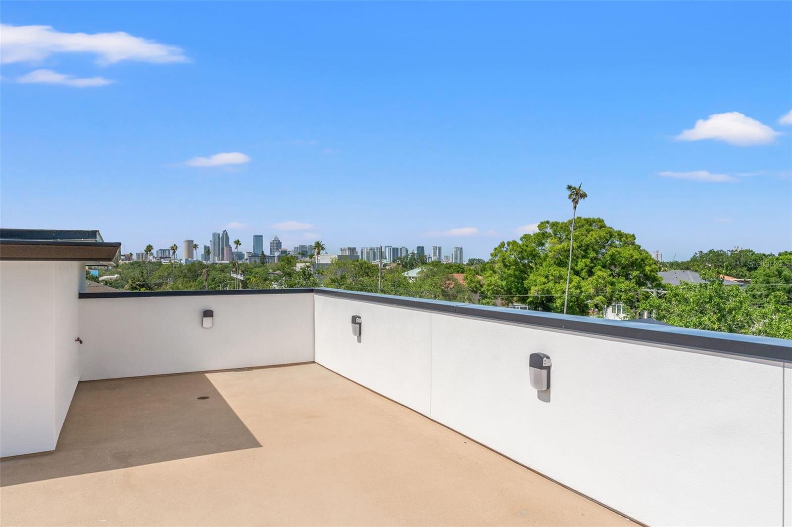 500 E DAVIS BLVD, TAMPA, FL, 33606