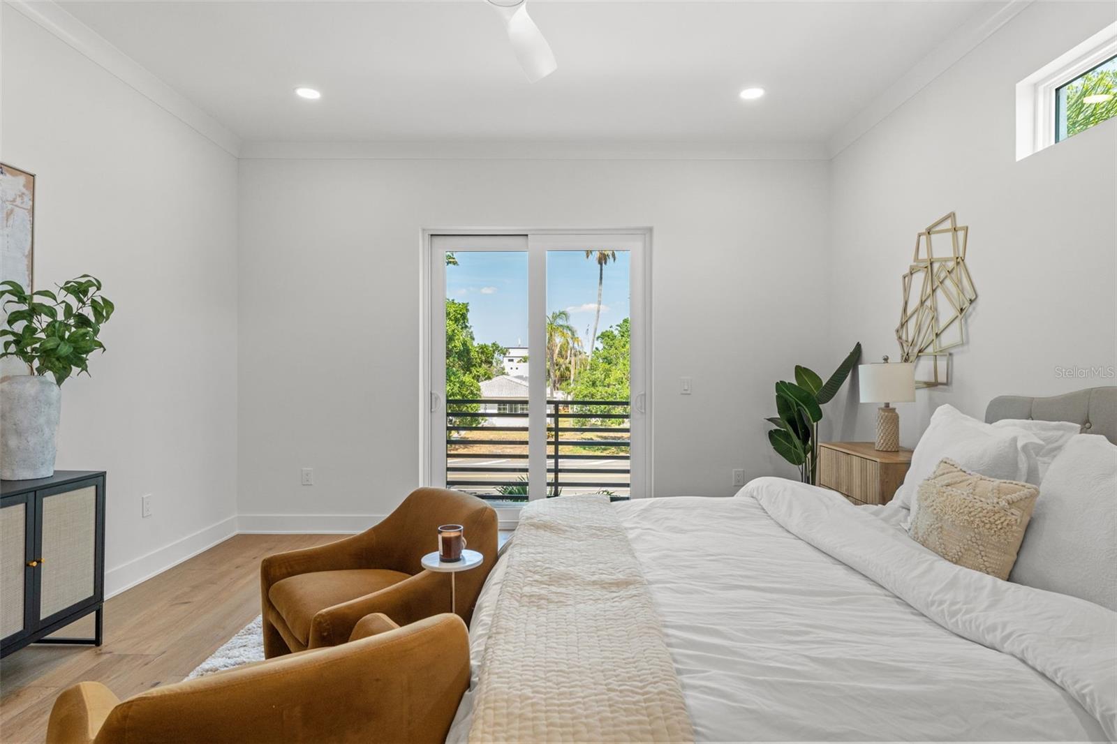 500 E DAVIS BLVD, TAMPA, FL, 33606