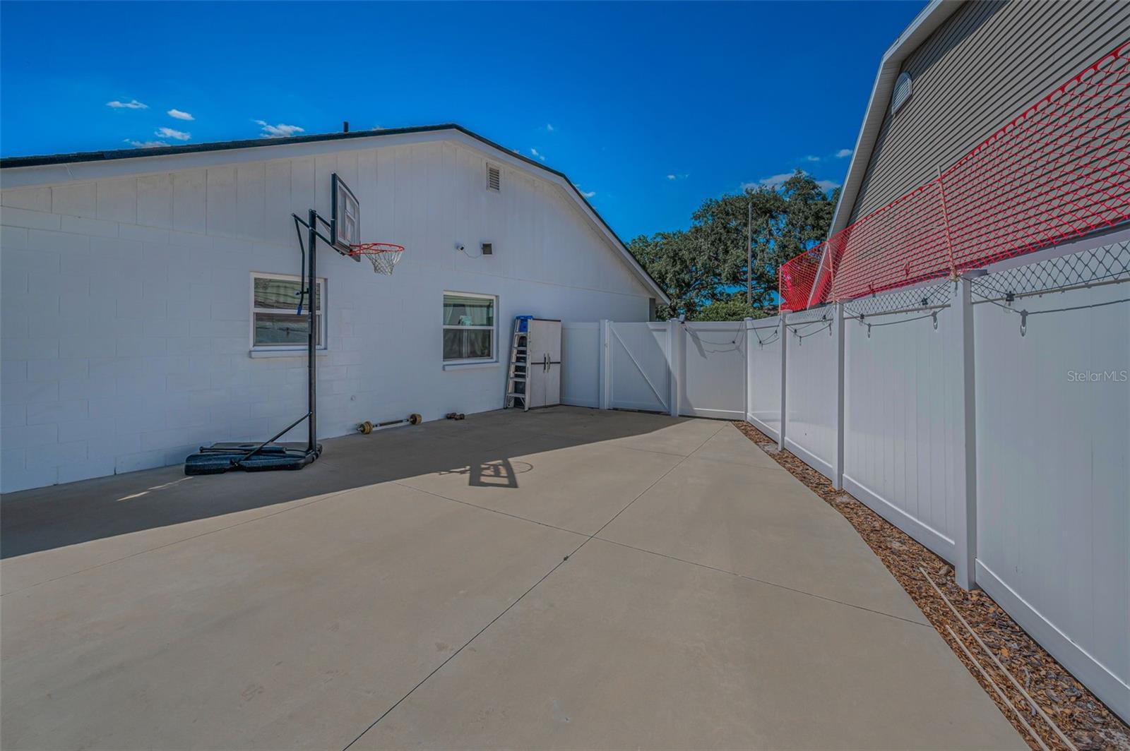 8904 BEELER DR, TAMPA, FL, 33626