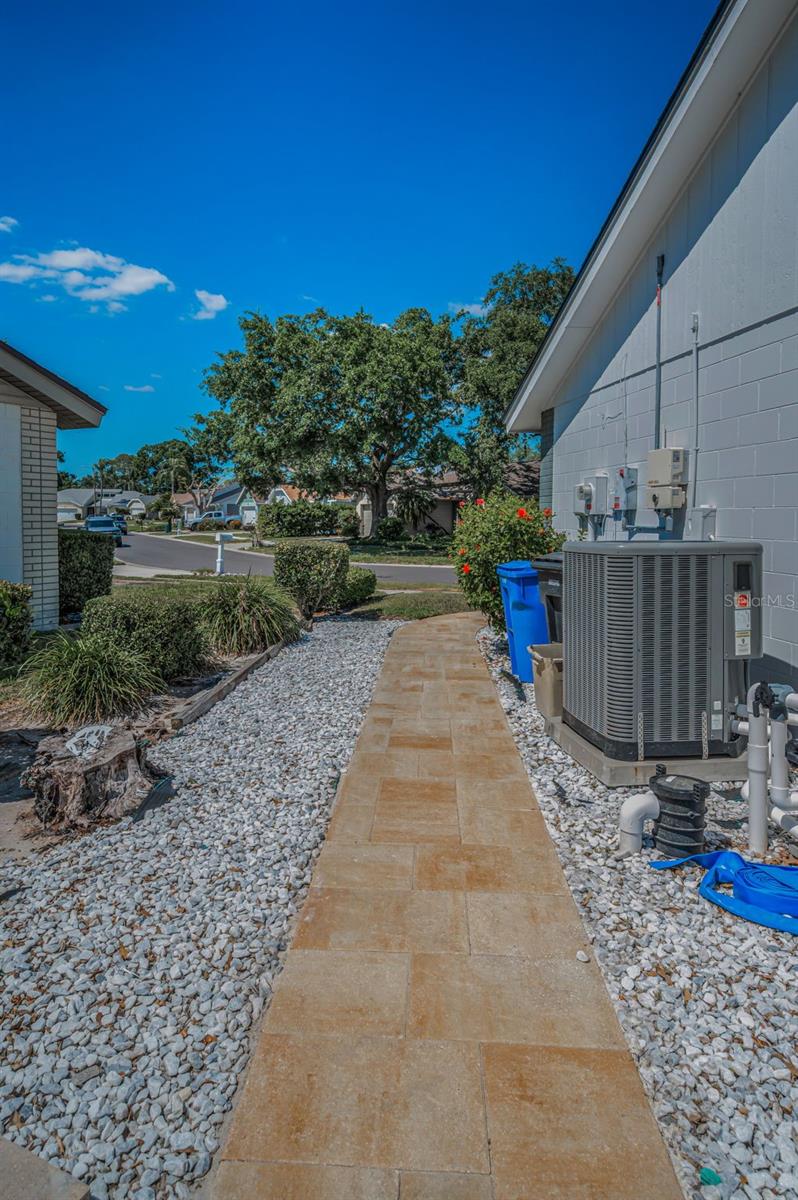 8904 BEELER DR, TAMPA, FL, 33626