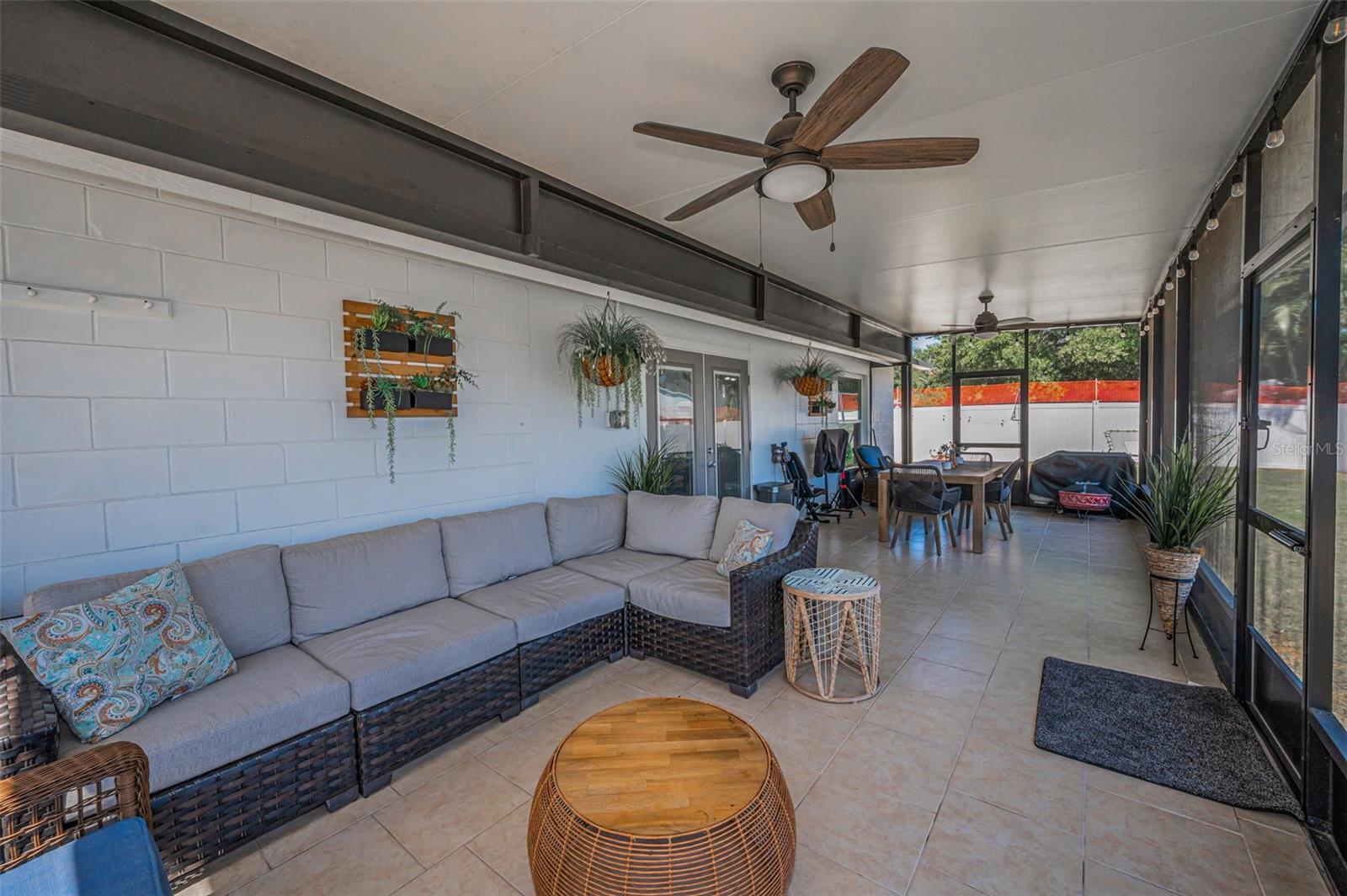 8904 BEELER DR, TAMPA, FL, 33626