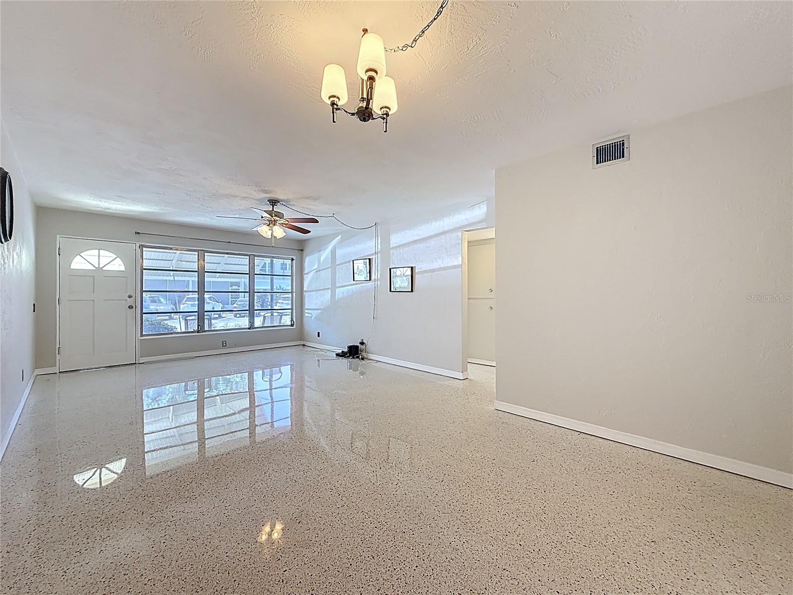 4143 57TH ST N #502, KENNETH CITY, FL, 33709