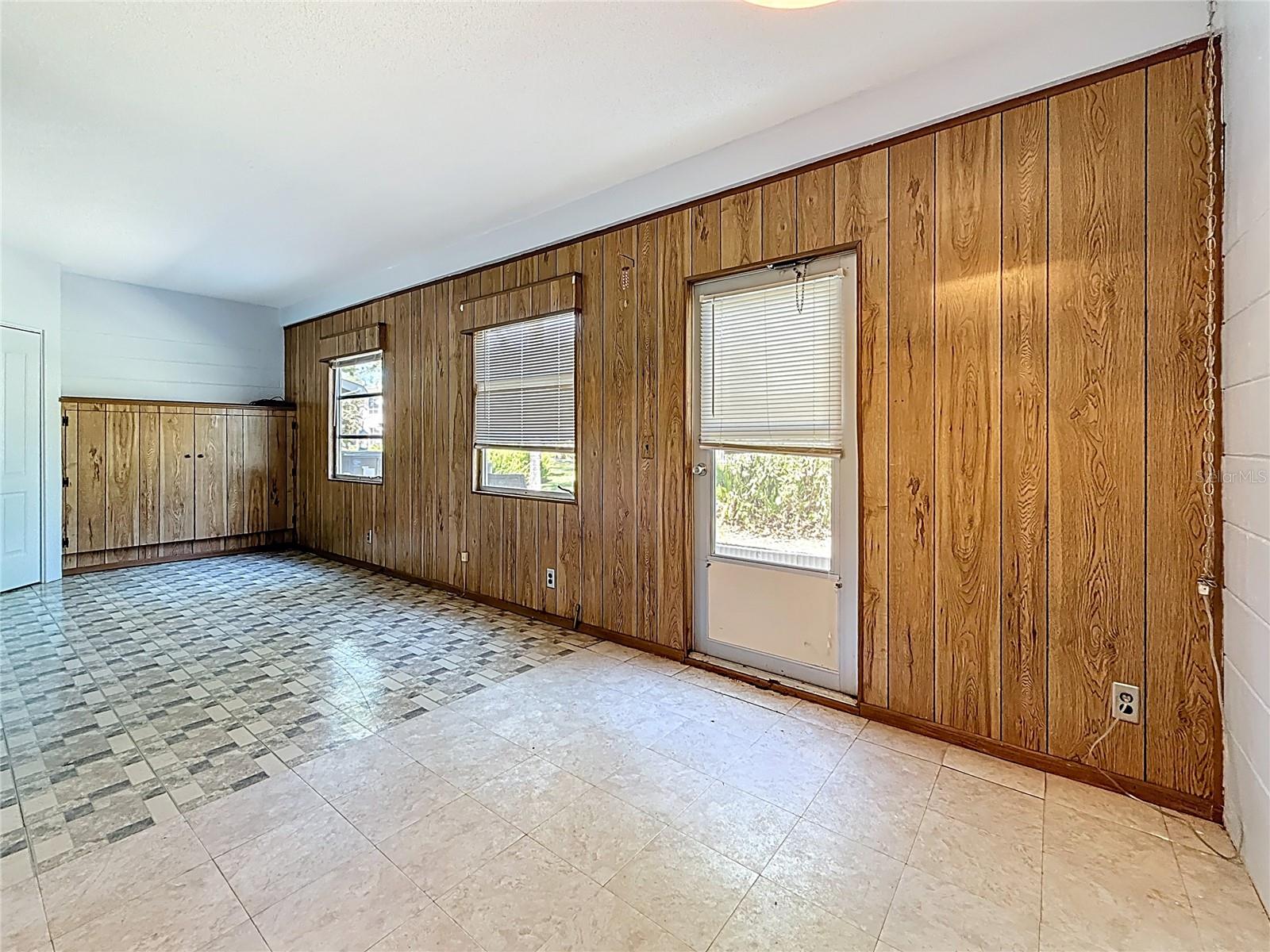 4143 57TH ST N #502, KENNETH CITY, FL, 33709