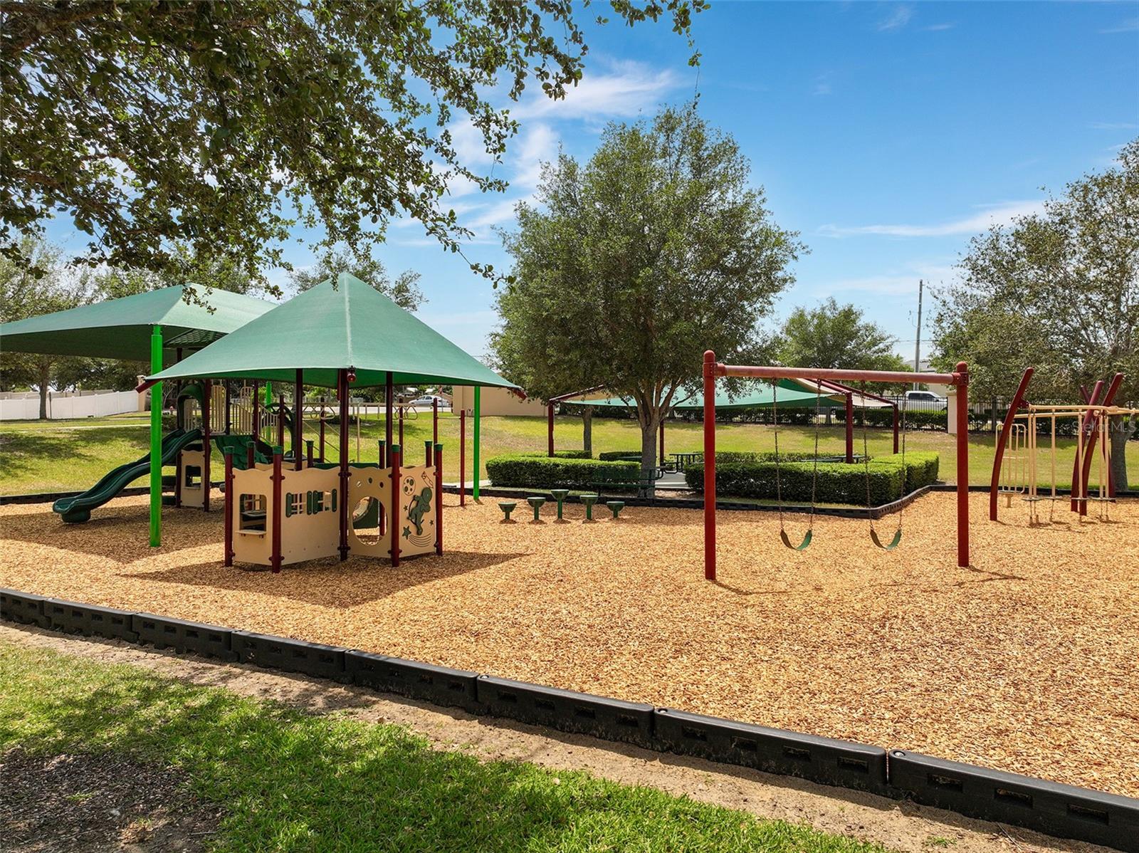 318 HIGHLAND MEADOWS DR, DAVENPORT, FL, 33837