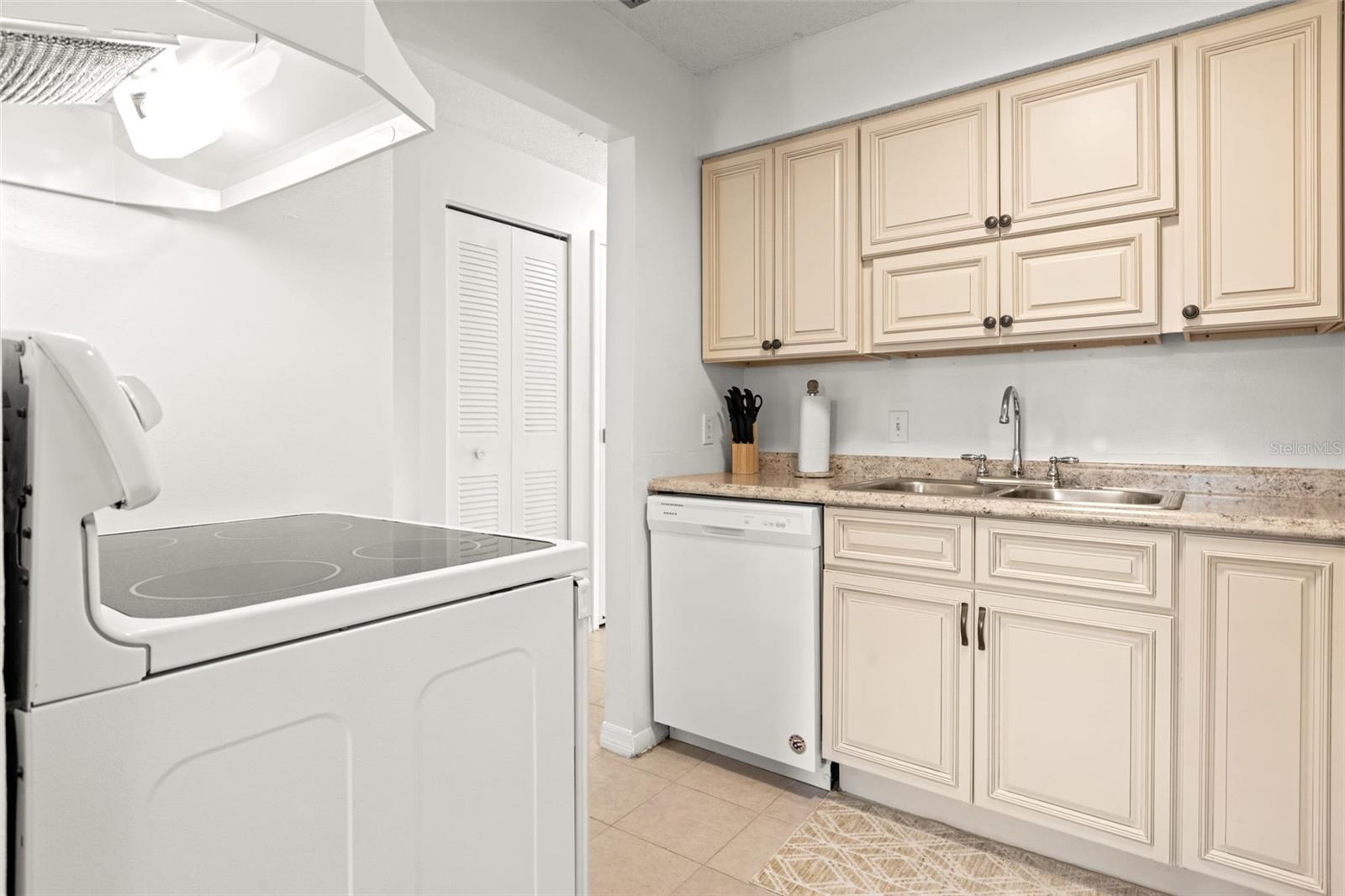 4215 E BAY DR #1806D, CLEARWATER, FL, 33764