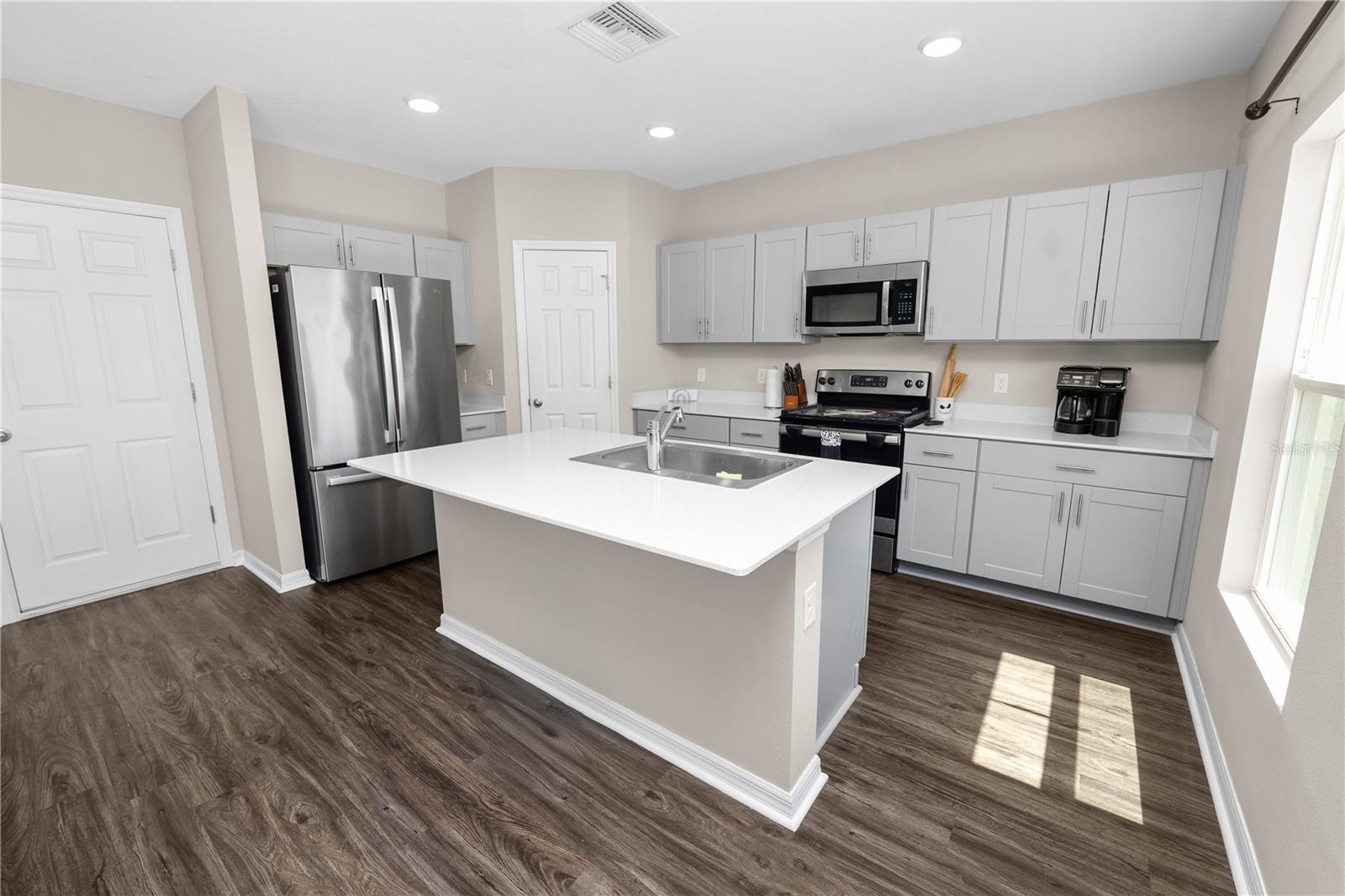 5463 ARLINGTON RIVER DR, LAKELAND, FL, 33811