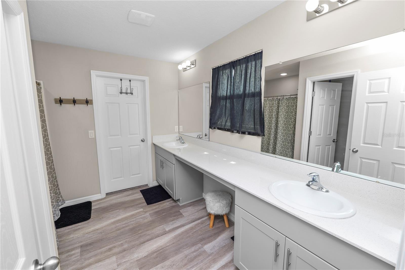 5463 ARLINGTON RIVER DR, LAKELAND, FL, 33811