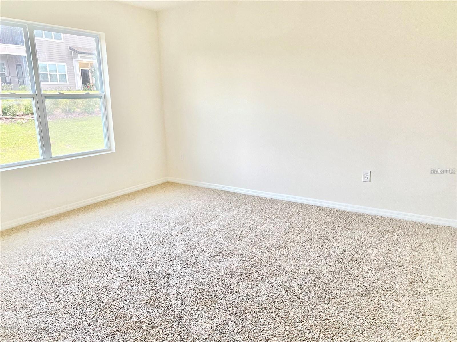 2637 ROWAN ST, TAVARES, FL, 32778